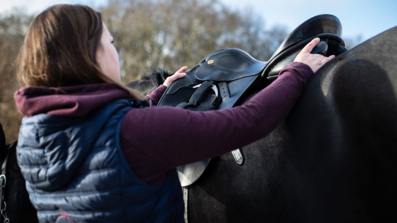 Comment reconnaître une selle mal adaptée à son cheval?