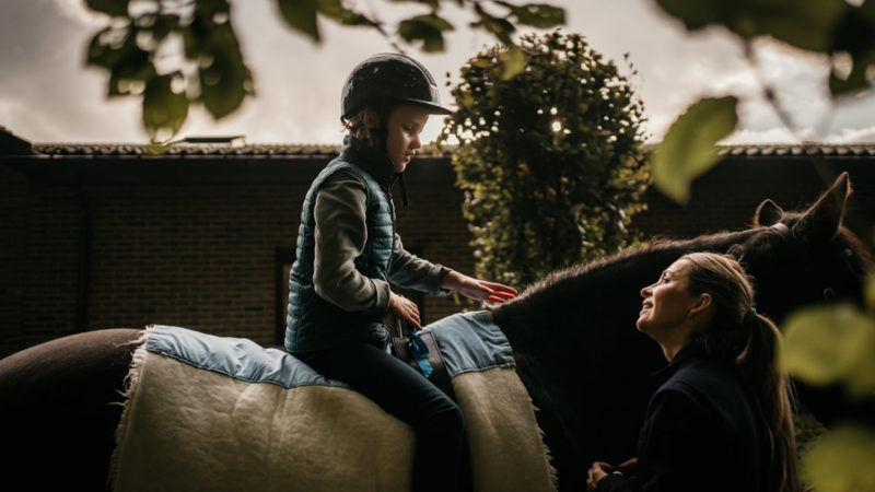 Edwina Tops-Alexander rend hommage à Itot du Château au travers d’une fondation